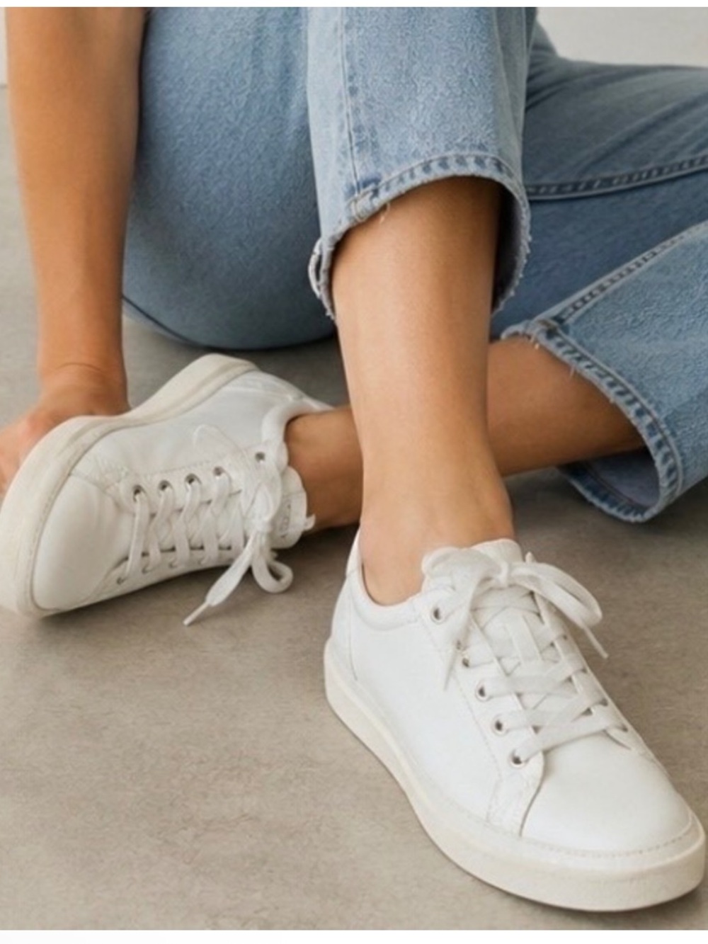 Vionic Winny White Leather Low Top Sneakers Croc Embossed Trim Women’s Size  9.5